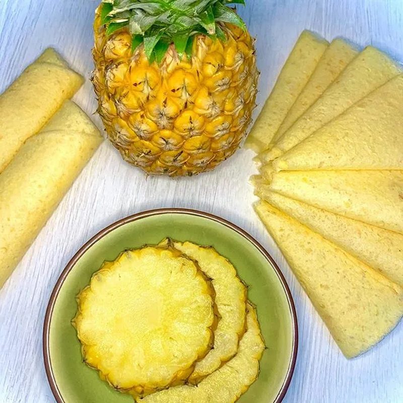 pastyła ananasowa naturalna przekąska bez cukru zdrowe rolsy z ananasa